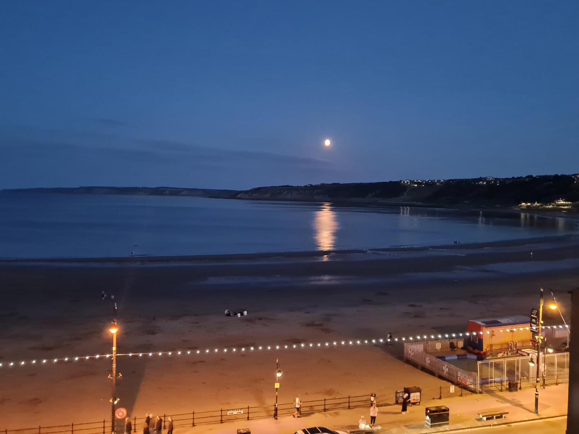 Yorkshire Rose - 2 Bed Apartment Sleeps 6 Scarborough Exteriör bild